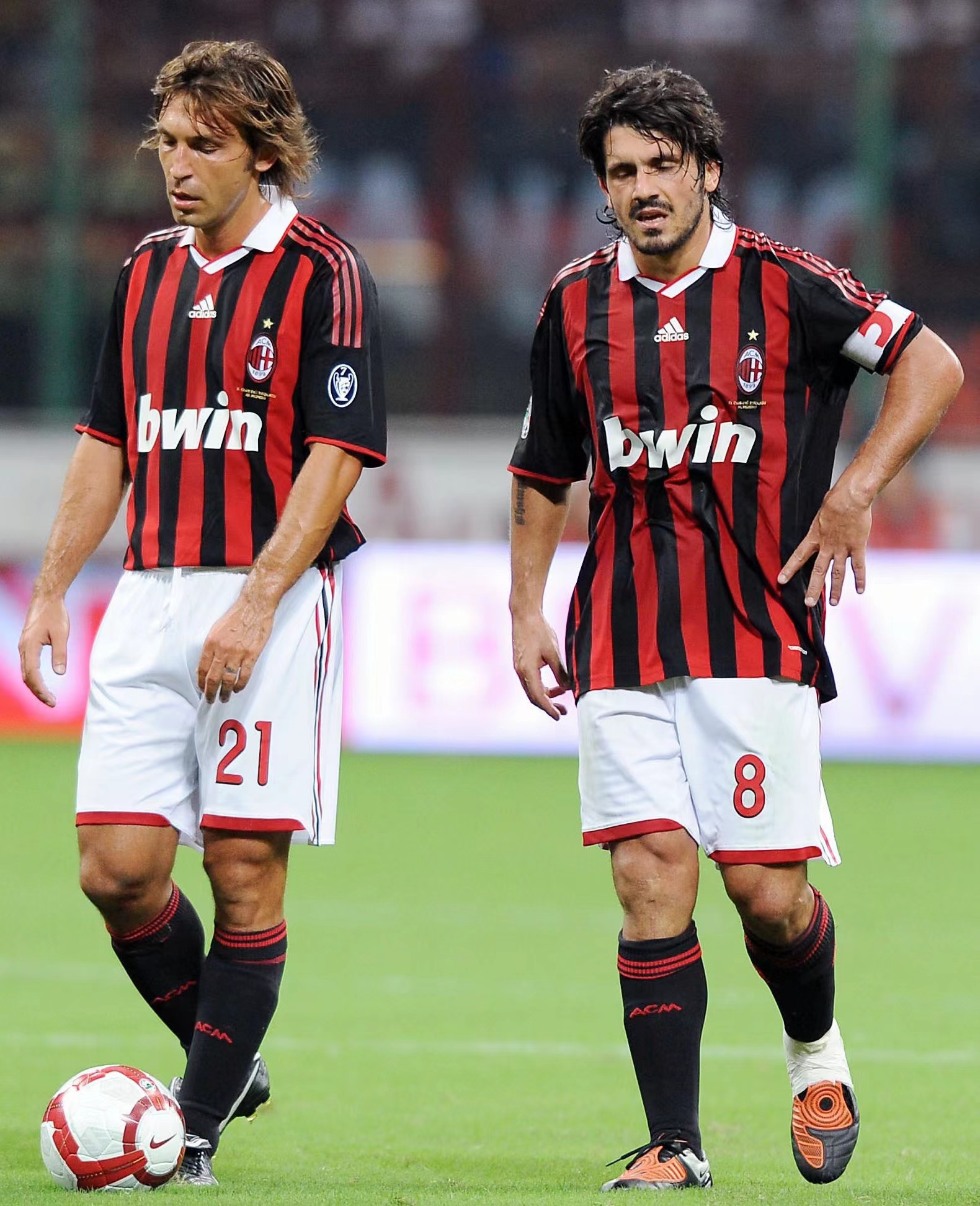 他是全场最冷静的人（全场最沉着的人是他）