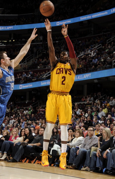 山东男篮4分险胜北京，高诗岩关键5分定胜负，杰曼空砍35+9！（山东险胜北京4分，高诗岩末段连取5分锁定胜局，杰曼35+9难救主）