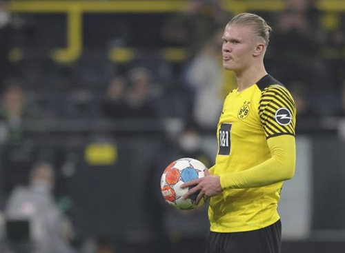 托蒂：罗马会退出争冠行列，国米、那不勒斯和米兰将战斗到底（托蒂：罗马已无缘争冠，国米、那不勒斯与米兰将战至最后）