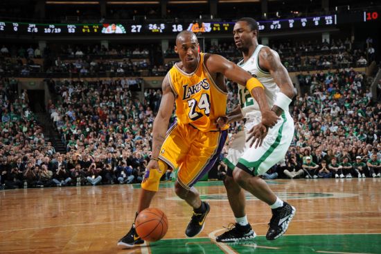 NBA战报：东契奇31分，詹姆斯赛季新高29分，湖人112-108险胜76人（湖人112-108险胜76人：詹姆斯轰赛季新高29分，东契奇砍下31分）