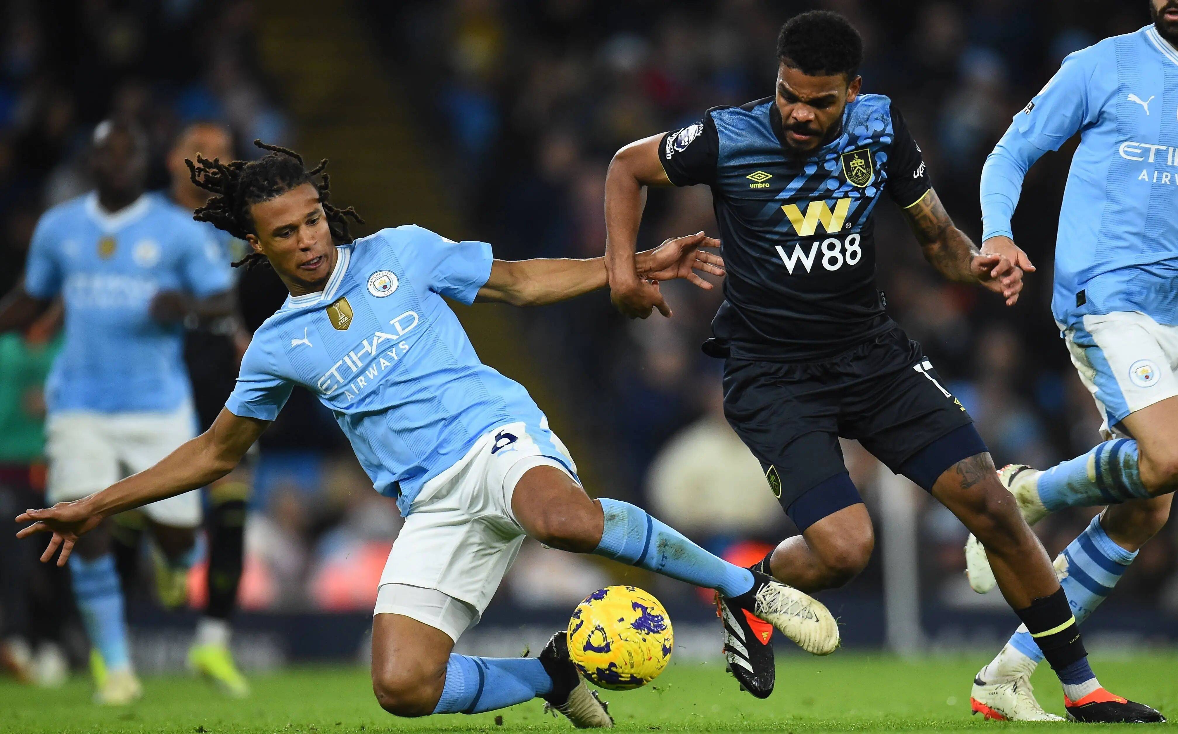 朱利亚诺：不认为自己跻身西甲优秀球员行列，我仍在努力成长（朱利亚诺：我还不是西甲顶尖球员，仍在不断提升）