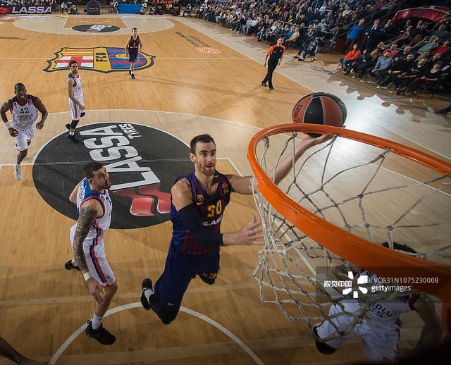 理疗师：DV9的伤和丁丁、卢卡库类似，可能需要3到5个月恢复（理疗师称DV9伤势与德布劳内、卢卡库相似，预计康复期为3至5个月）