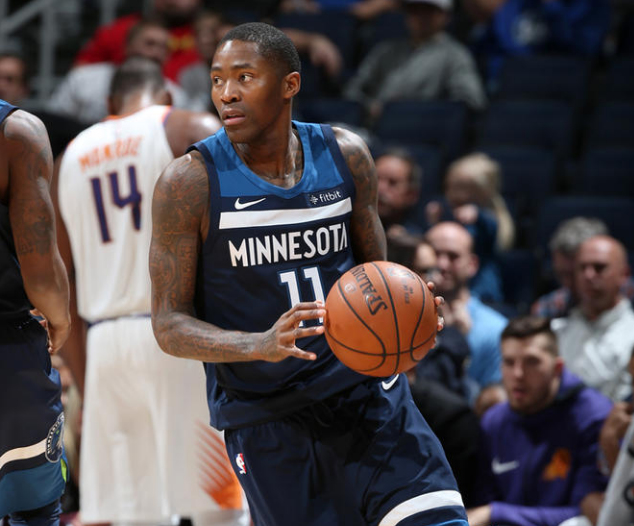 曼联考虑签下巴莱巴，期待填补中场空缺，暂无戈麦斯交易计划。（曼联有意引进巴莱巴补强中场，戈麦斯转会暂不推进）