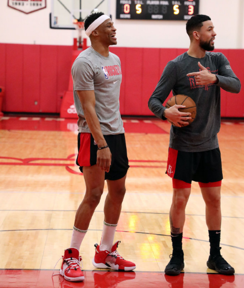 对手三连胜！悉尼中场尤利：已通过看录像分析珀斯特点（对手豪取三连胜，悉尼中场尤利：已通过录像研究珀斯打法与特点）