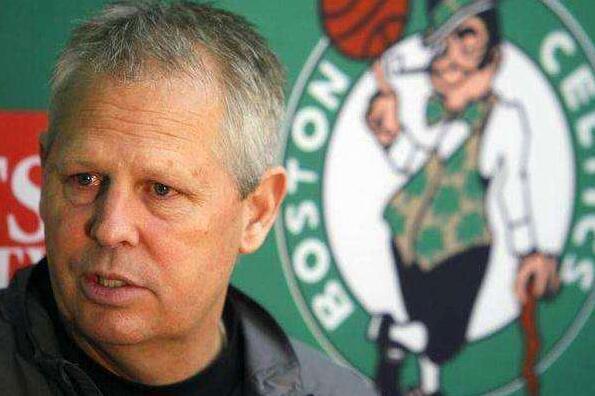 汉堡与托特纳姆热刺就武什科维奇的租借事宜进行了正式谈判（汉堡与托特纳姆热刺正式磋商武什科维奇租借事宜）